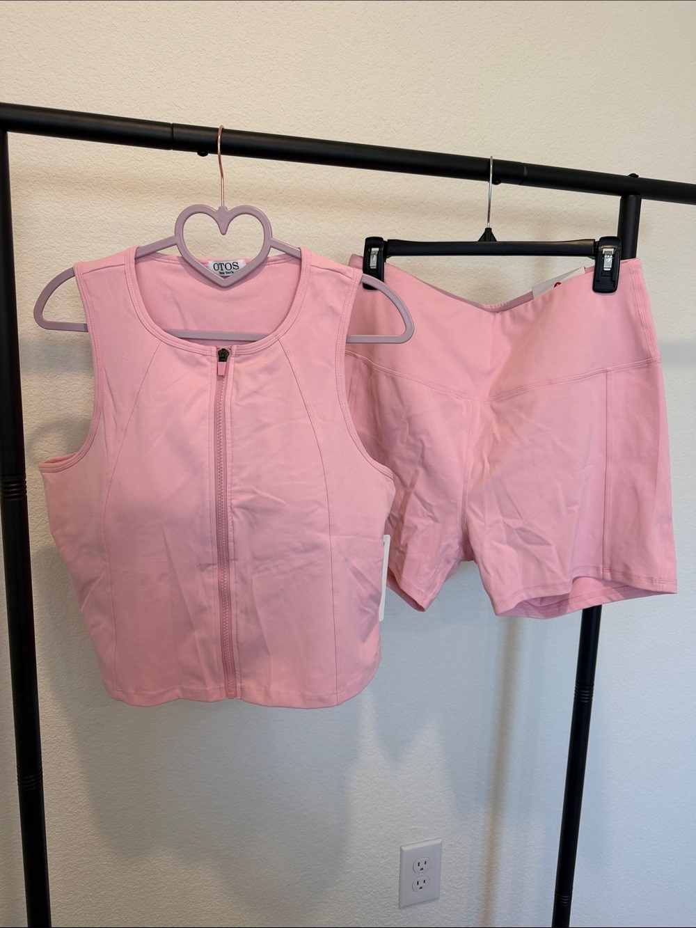 Women’s Pink Zip-Front Active Jumpsuit Top & Shorts Set
